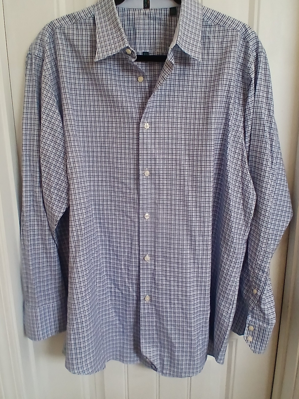 Soho Men's Navy and White Checked Dress Shirt